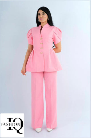 Pink short-sleeve costume shirt with rose pattern from Elve Style SRL, featuring a stylish floral design on a light fabric.