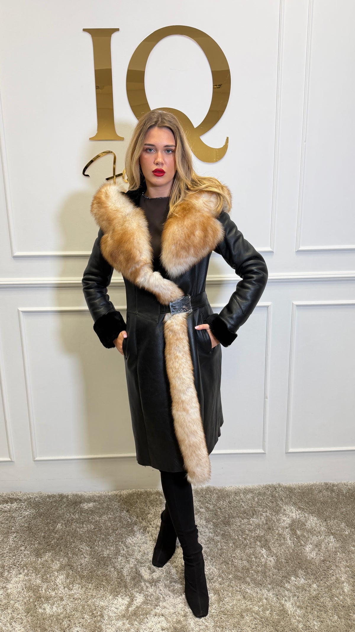 Haina tip cojoc Vega Black