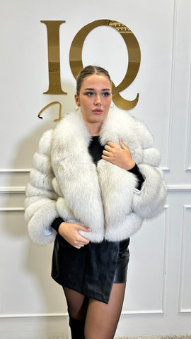 Haina blana Liador White