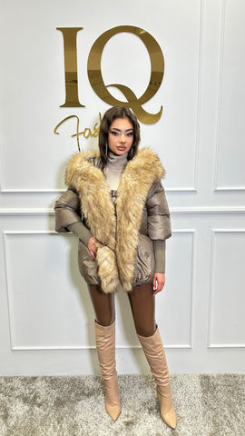 Geaca blana artificiala Florencia maneca tricot Beige