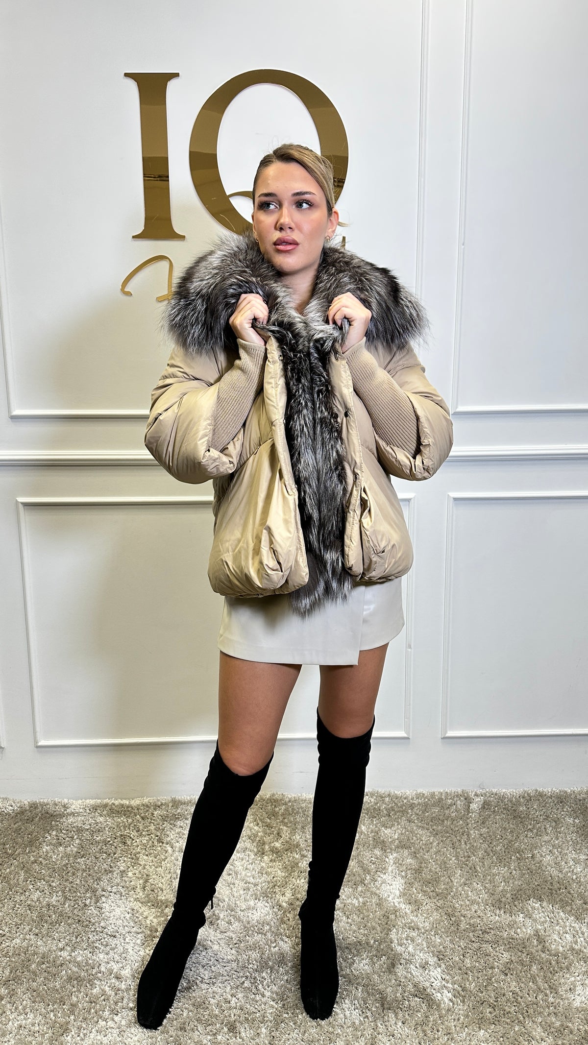 Geaca blana naturala Monticiane Beige