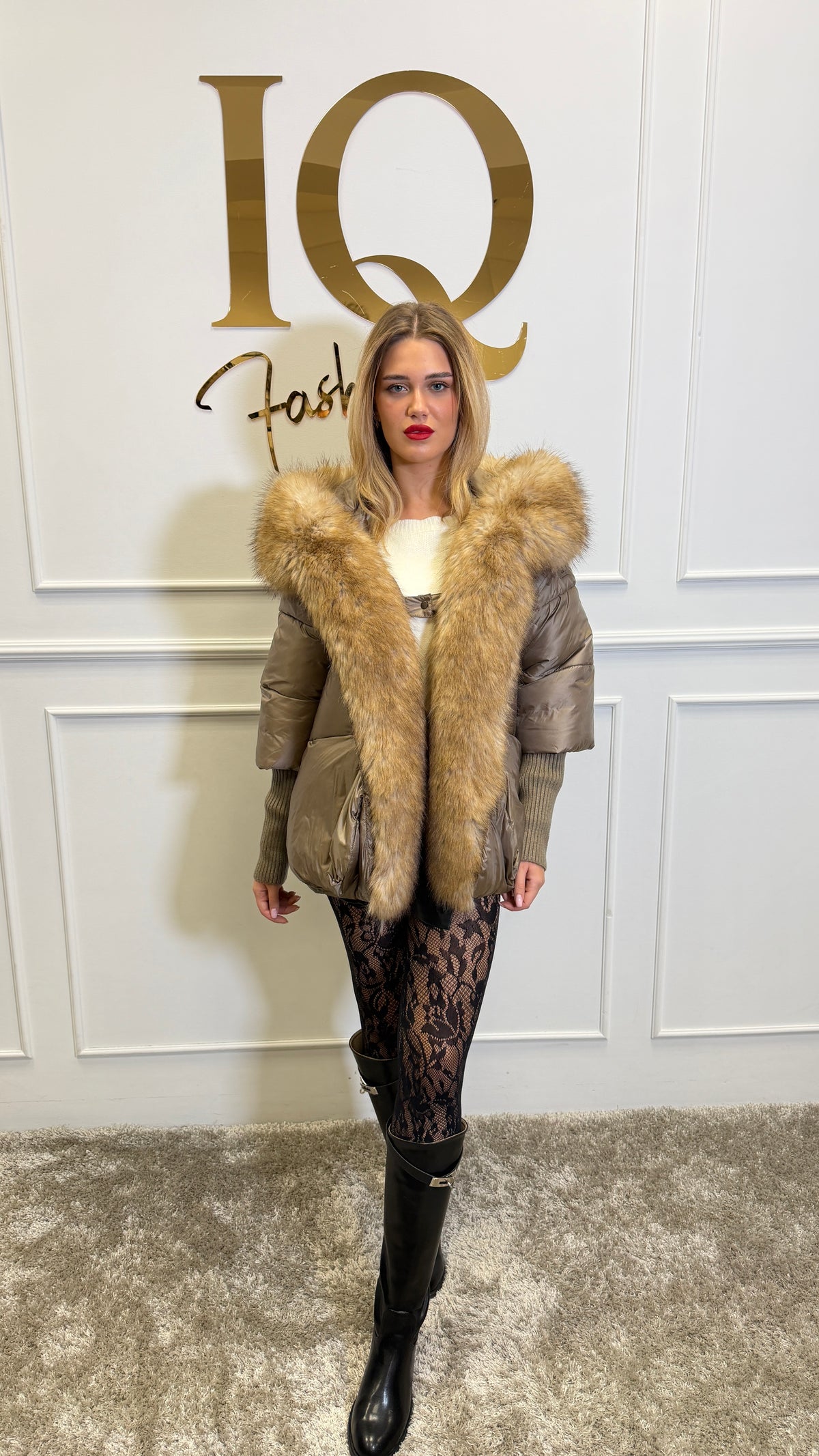 Geaca blana artificiala Florencia maneca tricot Beige