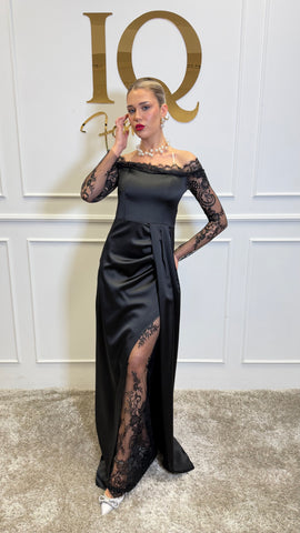 Rochie Umbrietta neagră de la iqfashioncluj, croială elegantă și detalii moderne, prezentată pe manechin.