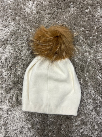 Sapca pompon natural Athena Milk