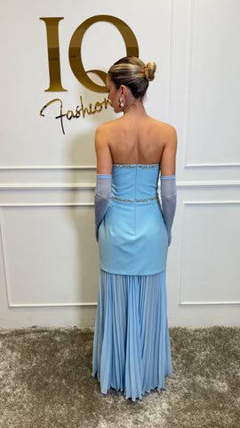 Rochie Medanna cu fustă albastră, brand iqfashioncluj, detaliu elegant și stilat, pentru ținute feminine și moderne.