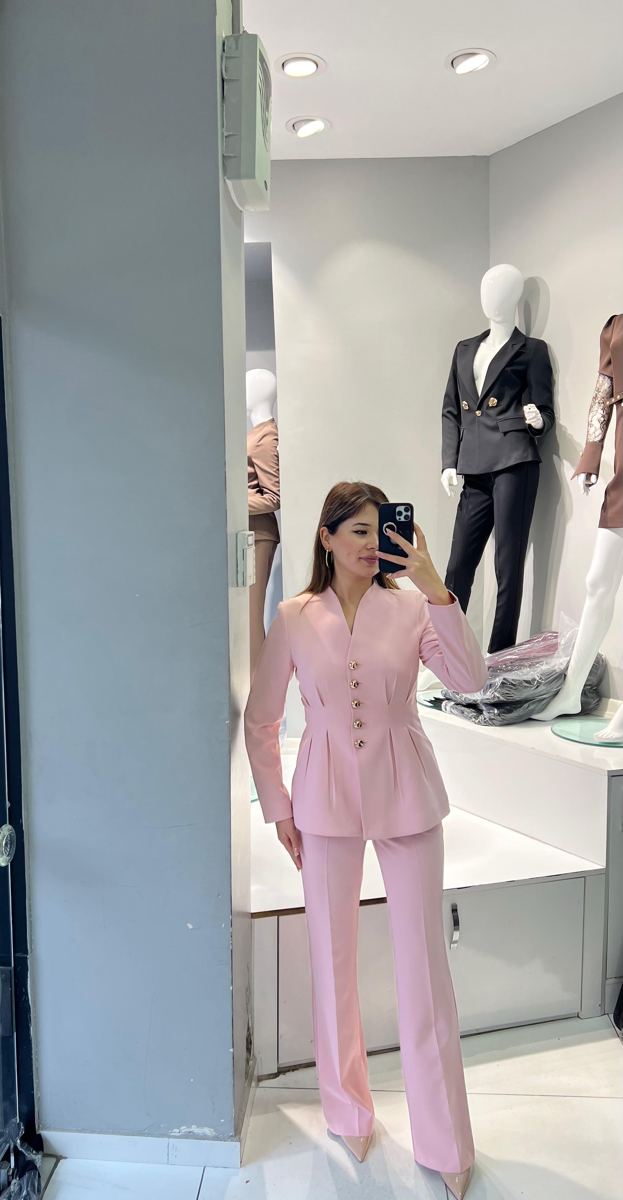 Pink Betthina costume by ELVE STYLE SRL featuring a playful, colorful design perfect for themed parties or costume events.