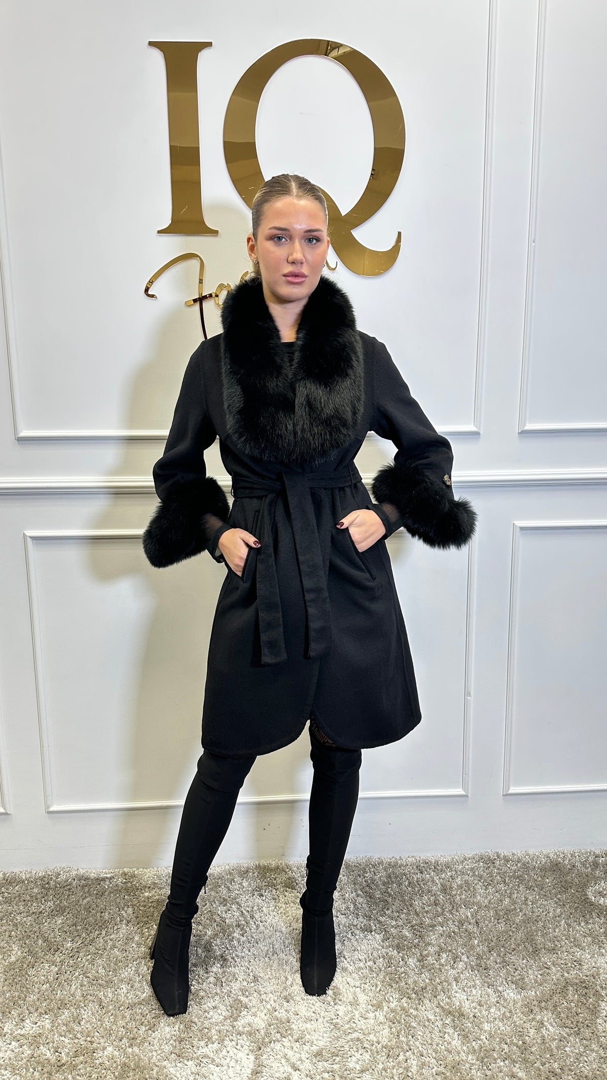 Palton alpaka Ami All Black