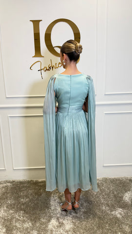 Rochie Yalisse Minth din iqfashioncluj, imagine cu detalii elegante și croială modernă, în culori neutre și textură fină