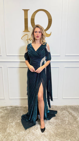 Rochie Cathia Petrol pentru femei, stil elegant, din material fin, purtată pe model, din gama de rochii iqfashioncluj.