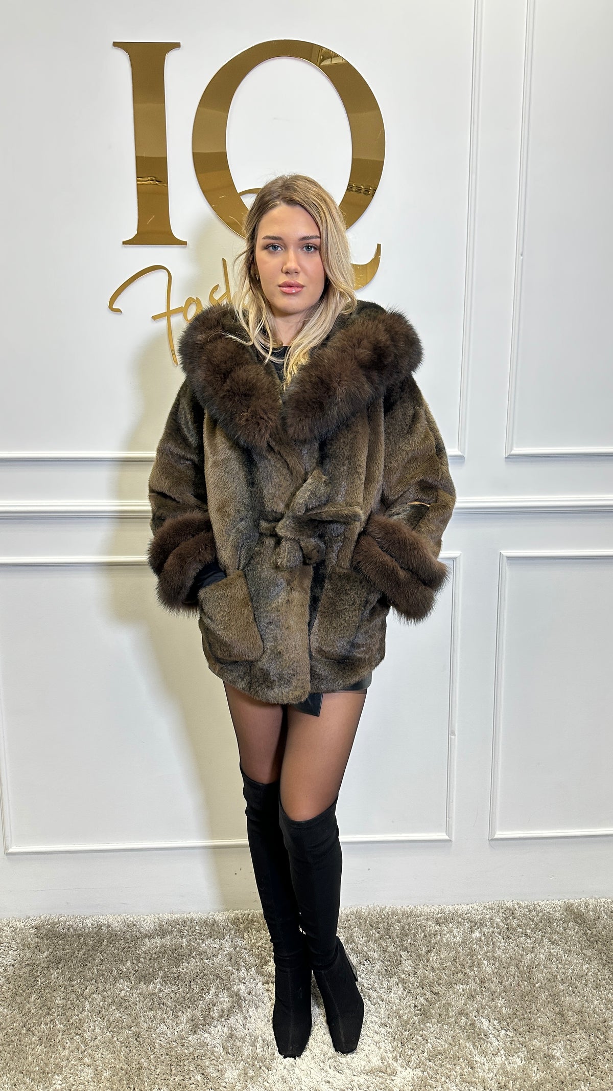 Palton din stofa  Ukraina alkantara Coffe