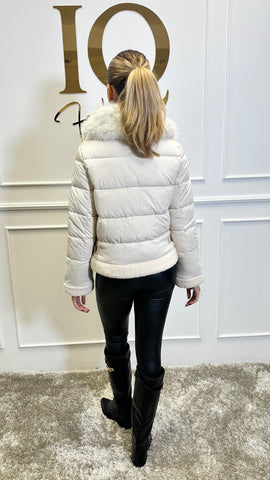 Geaca fas tip cojoc Carmella Beige