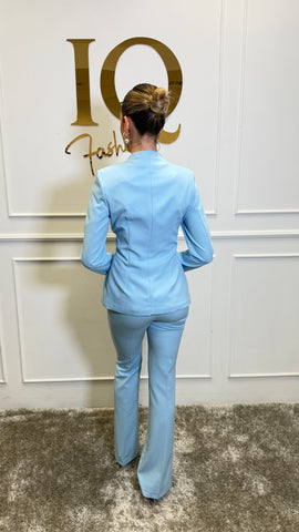 Blue Betthina costume by ELVE STYLE SRL, featuring detailed blue fabric and decorative elements for a stylish costume look.