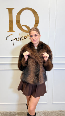 Jacheta blana artificiala Chinti Brown